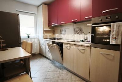 Apartament cu 3 camere decomandat, mobilat în Theodor Pallady