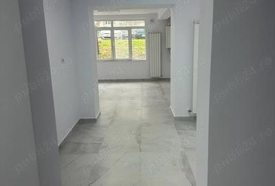Spațiu comercial, de 90 mp, în Central - 2