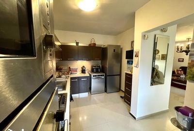 Casă cu 6 camere cu Teren 1629 Mp în Plopu - 20