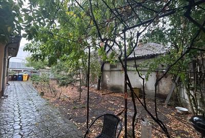 Casa plan parter, 323 mp teren, 85 mp utili, in apropierea C.N. Fratii Buzesti - 11