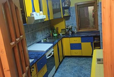 Apartament cu 4 camere decomandat în Central - 2