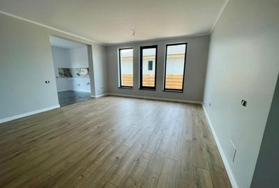 Casă cu 4 camere în Crevedia - 4