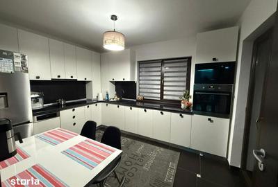Casă cu 5 camere cu Teren 555 Mp în Miroslava - 2