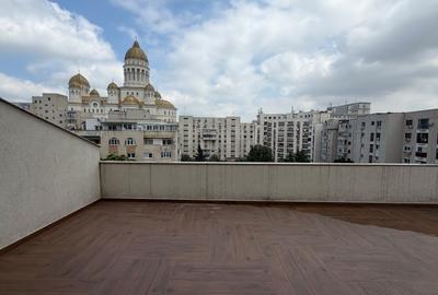 Apartament cu 3 camere semidecomandat, mobilat în 13 Septembrie - 8