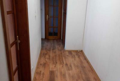 Apartament cu 3 camere decomandat în Central - 2