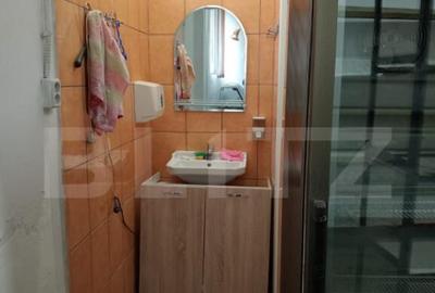 Spațiu comercial, de 100 mp, în Central - 7