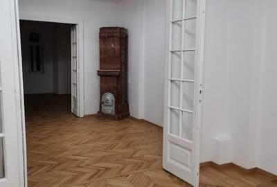 Apartament cu 4 camere în Universitate - 5