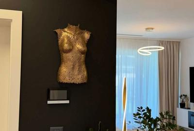 Casă cu 4 camere în Central