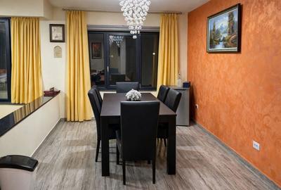 Casă cu 4 camere în Central - 1