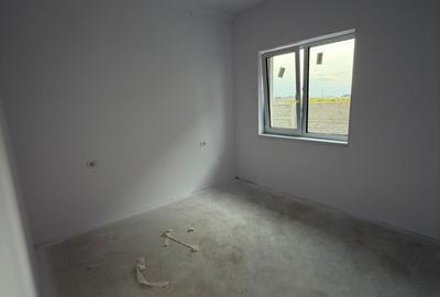 Casă cu 4 camere în Sânandrei - 3