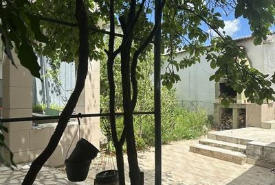 Casă cu 4 camere în Central - 8
