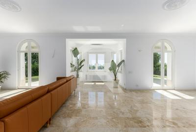 Casă individuală cu 7 camere cu Piscina în Balotești - 5