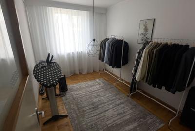 Apartament cu 4 camere decomandat în Banat - 3