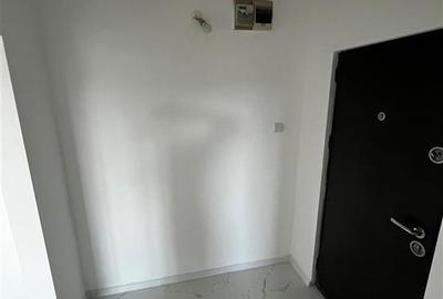 Mircea cel Batran - Str. Cerna , 2 camere renovat complet cu geam la baie - 3