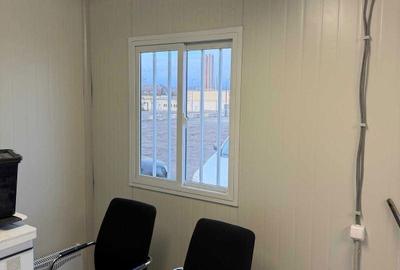 Spațiu comercial, de 18 mp, în Central - 4