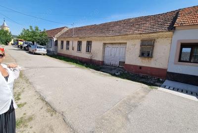 Casă cu Teren 500 Mp în Liubcova - 1