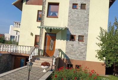 Casă cu 3 camere cu Teren 557 Mp în Central - 5