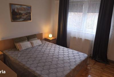 Apartament cu 2 camere decomandat în 22 Decembrie - 12