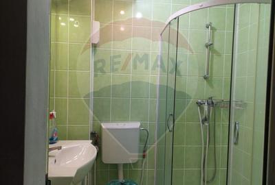 Apartament de inchiriat 4 camere decomandat Bacau - 8