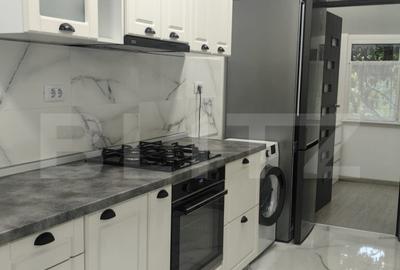 Apartament cu 3 camere decomandat, mobilat în Central