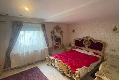 Casă cu 4 camere cu Teren 450 Mp în Central