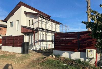 Casă individuală cu 4 camere cu Canalizare în Domnești - 1