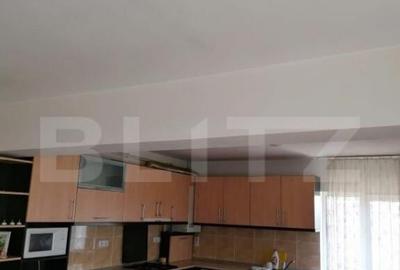 Apartament spatios de vanzare, 5 camere, 93 mp, zona Hotel D - 11