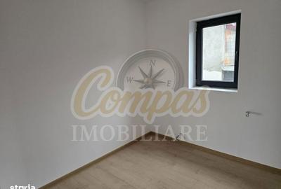Apartament cu 3 camere în Piatra - 1