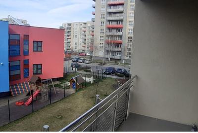 Apartament cu 2 camere decomandat în Tractorul - 11