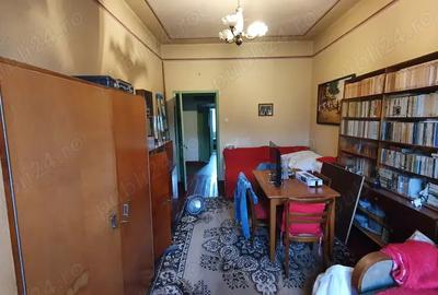 Vanzare apt 2 camere, Lupeni, langa sediu BCR - 5