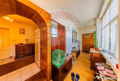Casă cu 3 camere cu Teren 1249 Mp în Gai