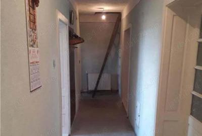 Casă cu 4 camere în Central - 5