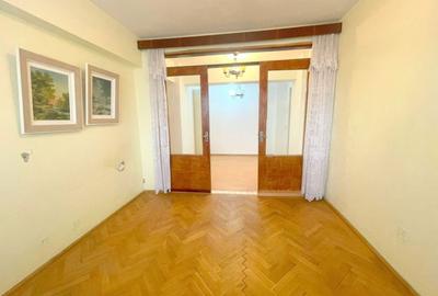 De vanzare – Apartament 3 camere   -R-uri -  Mazepa 1 - 8