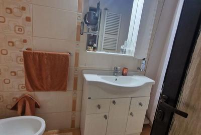 Apartament cu 3 camere decomandat în Nord