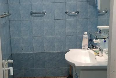 De inchiriat apartament 3 camere - 3