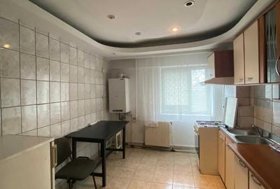 2 camere Zona Banca Nationala ,str Decebal - 4