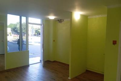 Spațiu comercial, de 35 mp, în Central - 6