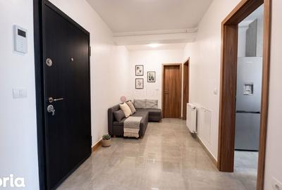 Apartament cu 2 camere, mobilat în Tractorul - 8