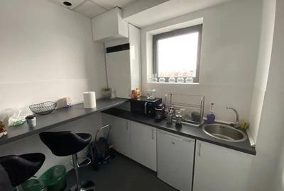 Birou, de 1,250 mp, în Universitate - 9