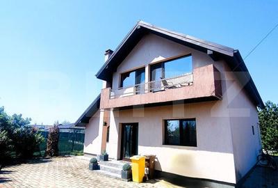 Casă cu 5 camere cu Teren 530 Mp în Holboca - 1