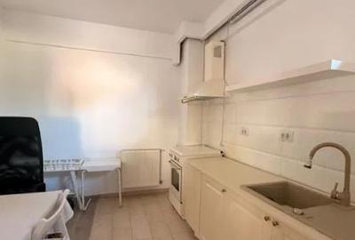 Garsonieră decomandată, mobilată în Vatra Luminoasă