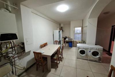 Apartament cu 6 camere decomandat în Central - 15