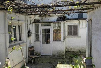 Casă cu 3 camere cu Teren 150 Mp în Trocadero - 8