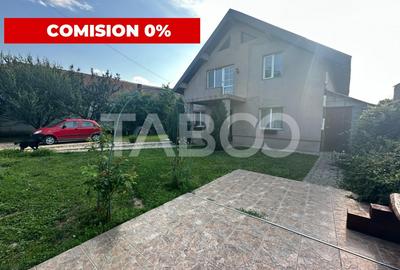 Casa noua 3 camere 300 mp anexe teren liber 1550 mp Margineni - 2