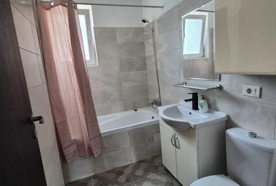 Apartament cu 2 camere semidecomandat în Apărătorii Patriei