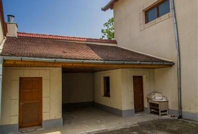 Casă cu 8 camere cu Teren 500 Mp în Exterior Est - 14