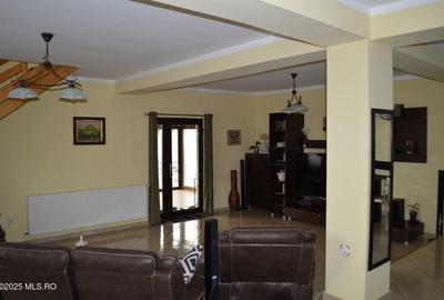 Glambocu - Bascov, Casa constructie 2008, teren 1066 mp! - 10