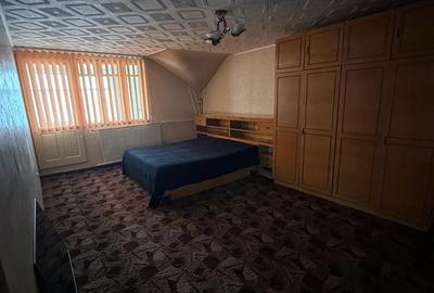 Casă cu 4 camere în Central - 8
