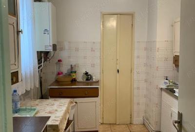 Vand apartament , 3 camere , semidecomandat , Splaiul Coposu , ultracentral - 4