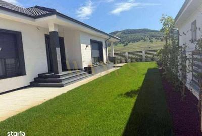 Casă cu 4 camere cu Teren 500 Mp în Unirea - 6